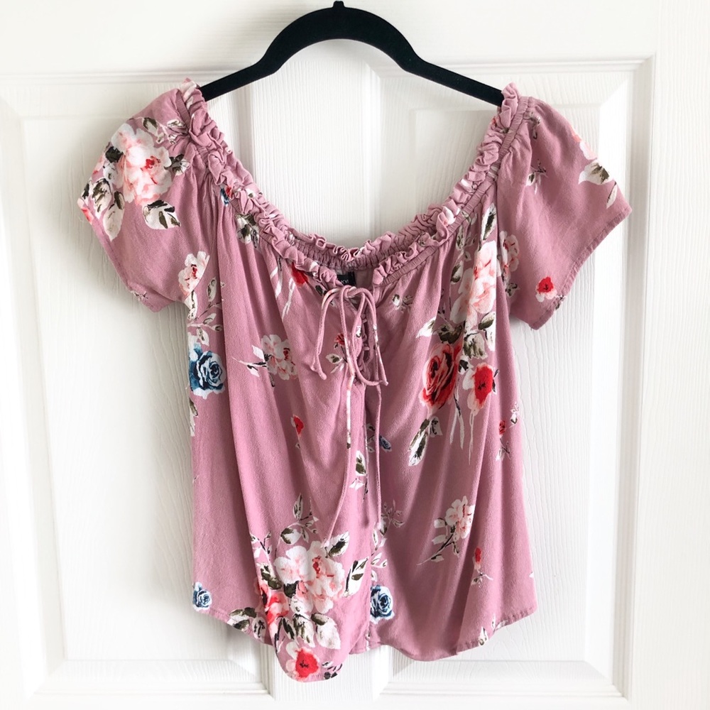 🚫 SOLD Kendall x Kylie Pink  Floral Top - Picture 3 of 7